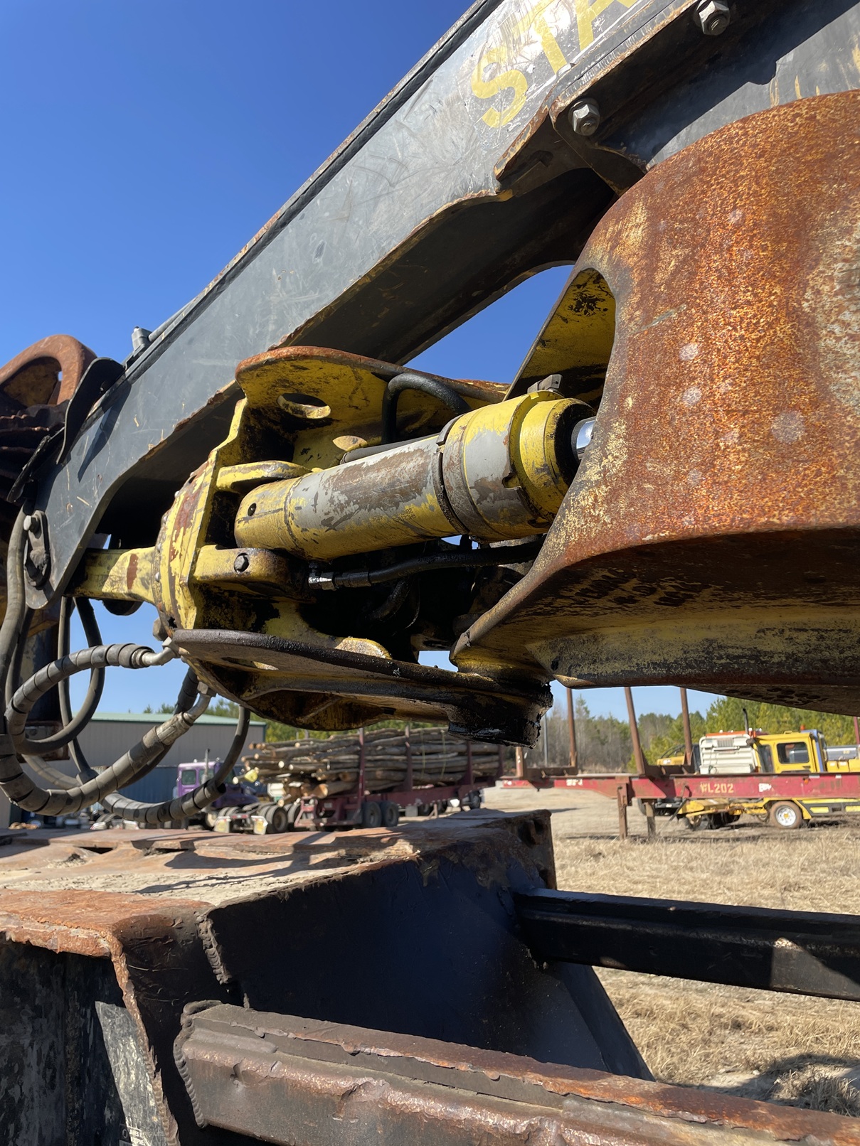 2017 JOHN DEERE 437E Knuckleboom Loader w CSI 264 Delimber - Image 8